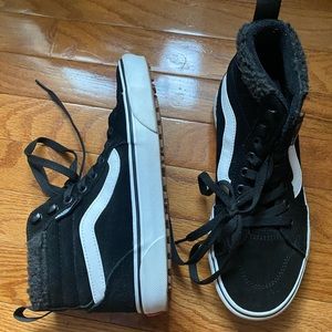 Vans Filmore lined high top sneakers Size 7